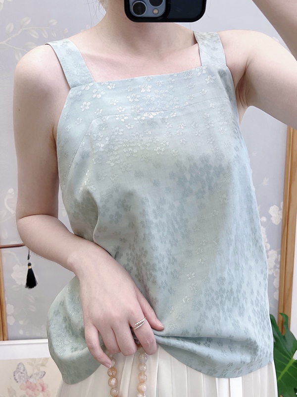 She Said the New Hanfu Wide Shoulder Strap 2.0 with Chest Pads, Large Size, Adjustable Wide Shoulder Strap, Comfortable and Breathable for Layering She Said the New Hanfu Wide Shoulder Strap 2.0 with Chest Pads, Large Size, Adjustable Wide Shoulder Strap, Comfortable and Breathable for Layering