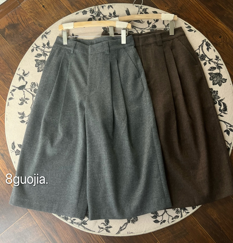 Trendy Retro Autumn and Winter Versatile Women's Trousers, Simple and Neat Wool Blend Loose Slimming Cropped Wide-Leg Pants Trendy Retro Autumn and Winter Versatile Women's Trousers, Simple and Neat Wool Blend Loose Slimming Cropped Wide-Leg Pants