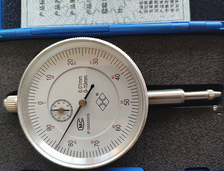 The dial gauge 0-10mm resolved the 0 of 01 on the