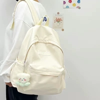 Белая подвеска в форме цветка