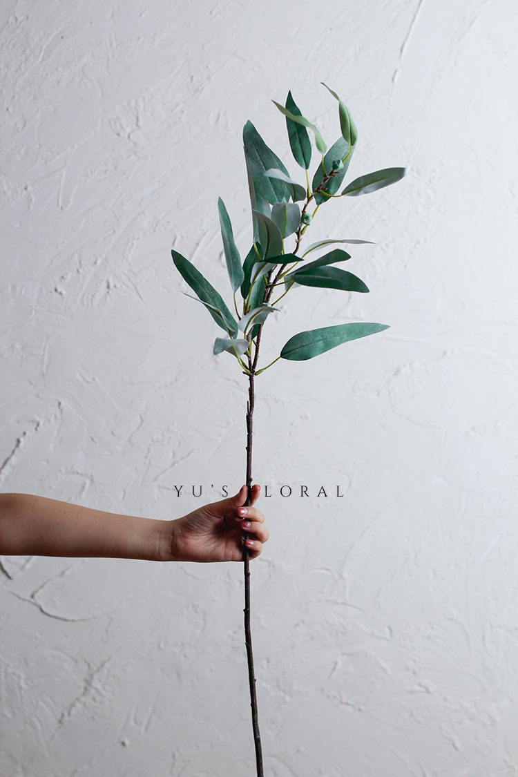 Simulation leaf material Eucalyptus leaf low saturation green gray green natural flower arrangement material soft decoration landscaping
