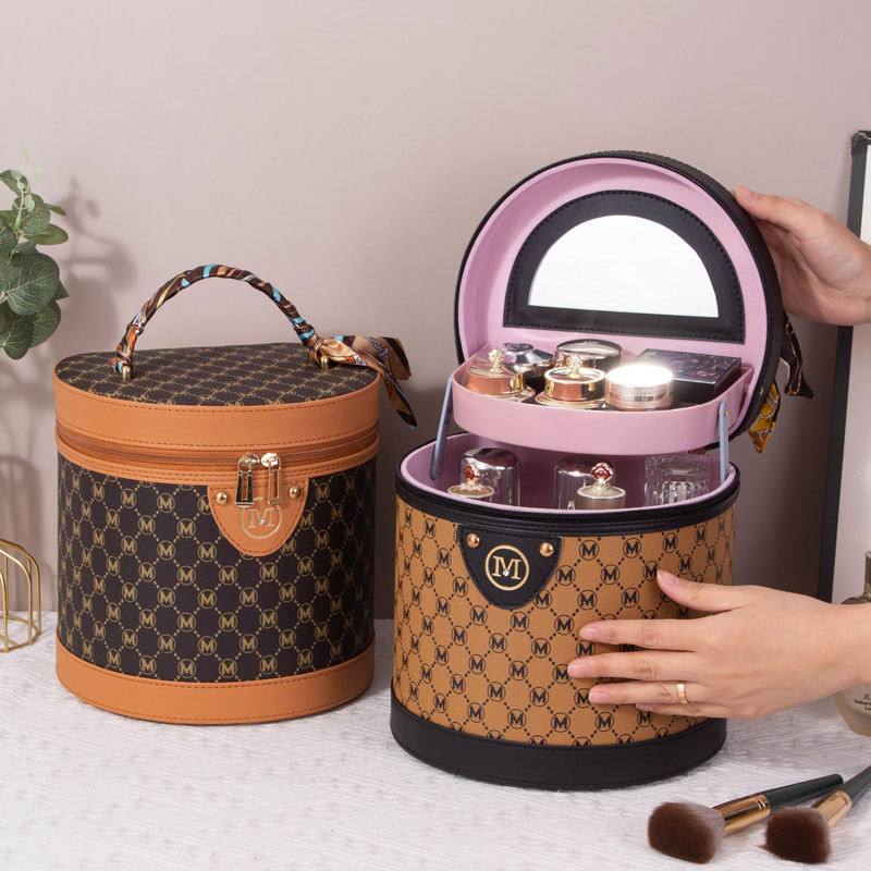 Retro Letter Large-Capacity New Cosmetic Bag Cylindrical Portable Cosmetic Case Three-Dimensional Skin Care Product Storage Box Retro Letter Large-Capacity New Cosmetic Bag Cylindrical Portable Cosmetic Case Three-Dimensional Skin Care Product Storage Box