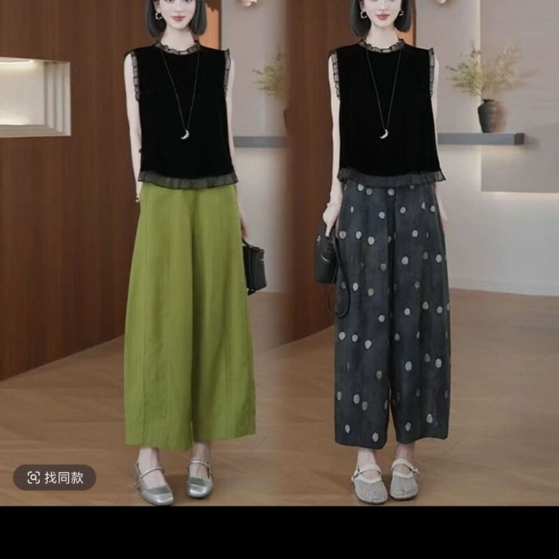 Black Lace Patchwork Sleeveless Top for Women with Ruffle Design, Loose and Lazy Style, Eye-Catching and Unique Blouse Black Lace Patchwork Sleeveless Top for Women with Ruffle Design, Loose and Lazy Style, Eye-Catching and Unique Blouse