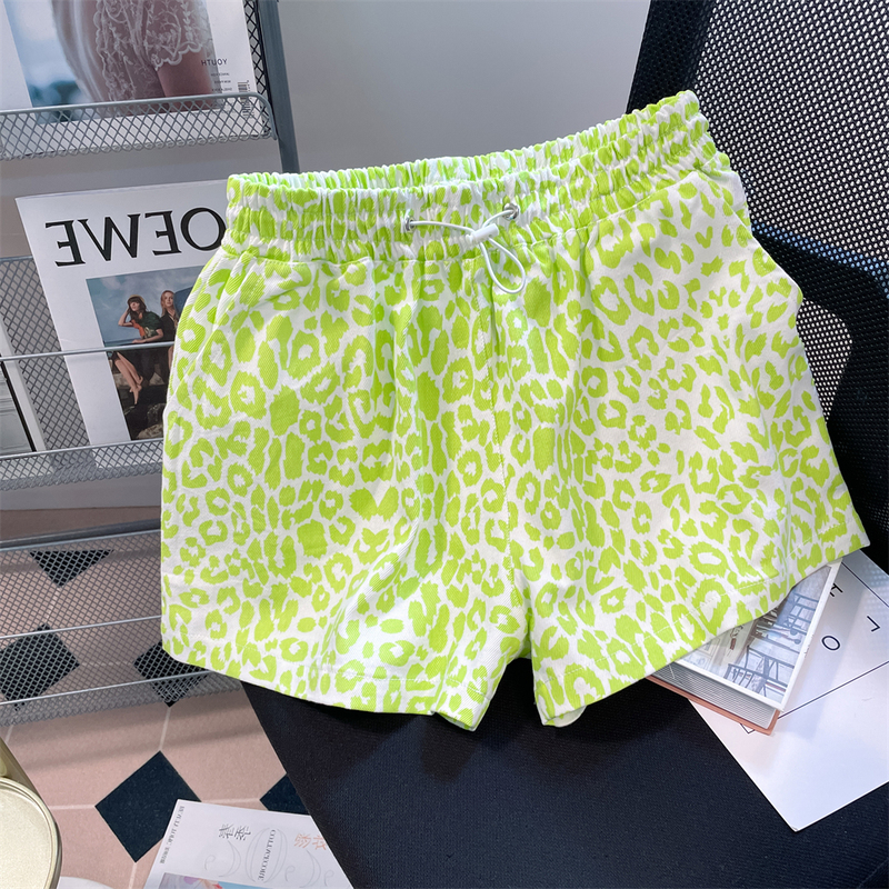American Style Hot Girl Fluorescent Green Leopard Print Casual Wide-Leg Shorts for Men and Women, Summer Loose High-Waisted Sports Beach A-Line Hot Pants American Style Hot Girl Fluorescent Green Leopard Print Casual Wide-Leg Shorts for Men and Women, Summer Loose High-Waisted Sports Beach A-Line Hot Pants