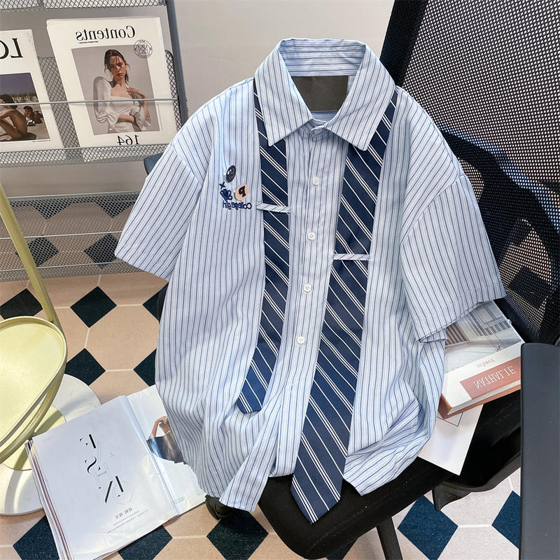 Japanese-Style Preppy Unique Striped Tie Shirt for Men and Women, Summer Loose and Stylish, Super Nice-Looking Short-Sleeved Top