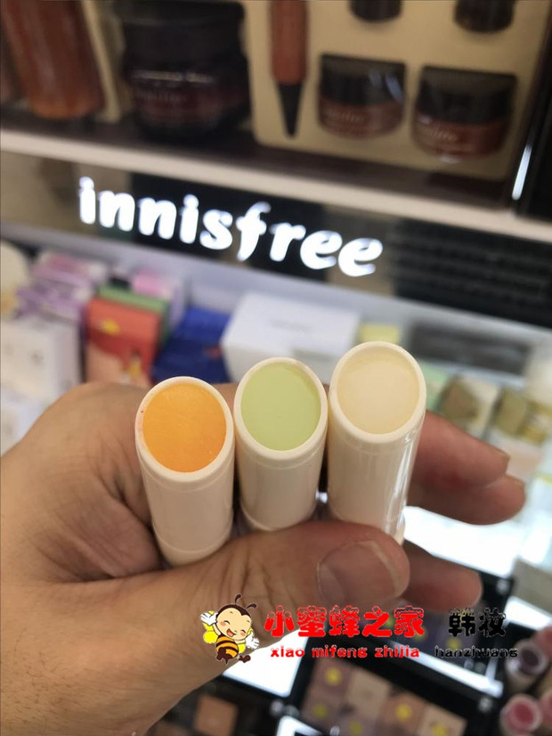 Hàn Quốc innisfree Phong cách hoa cải dầu mật ong dưỡng môi dưỡng ẩm dưỡng ẩm cánh hoa chống nứt - Son môi son kem merzy