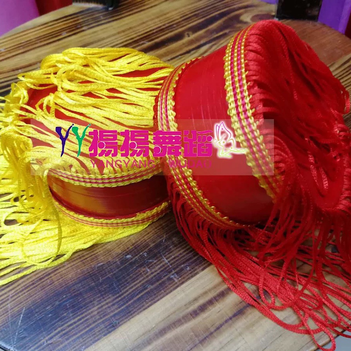 Yi cigarette box dance props fitness supplies hand box dance square dance ethnic handicrafts spikes folk dance - Taobao