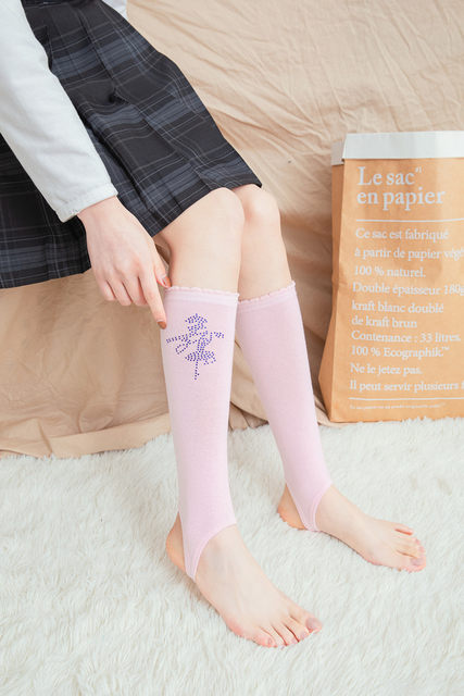 ຍ່າງຕີນກາງ-calf all-season jacquard sweet street college style yoga pure cotton Korean and Japanese style pile socks stovepipe socks