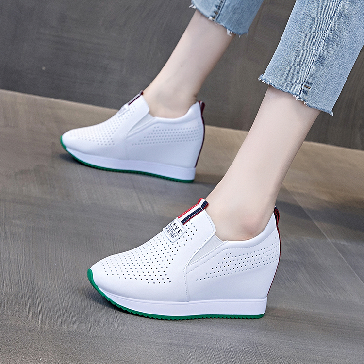 Thick-Soled White Sneakers for Women with Hidden Height Increase, Korean Style Versatile 2026 New Spring and Autumn Wedge Travel Casual Shoes for Women