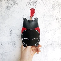 Черный+красные уши