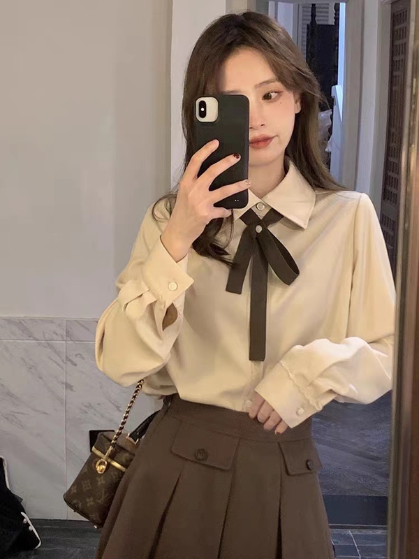 Plus-Size French-Style Chic High-End Bow-Tie Shirt for Women, New Spring and Autumn Design, Elegant and Unique Long-Sleeve Top