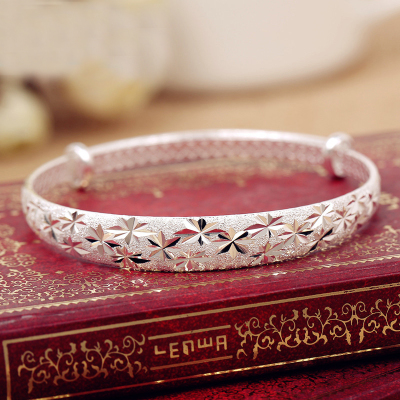 Vòng tay bạc đích thực S999 sterling bạc bóng đá nữ gửi mẹ sao gửi cho bạn gái thời trang hoang dã giản dị vòng tay dw chính hãng