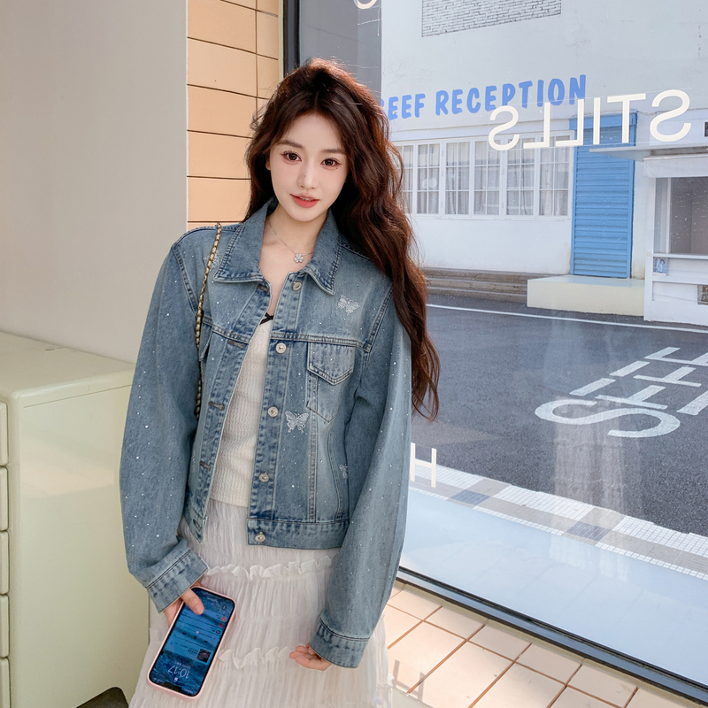 Trendy Rhinestone Butterfly Embroidered Short Denim Jacket for Women 2026 Spring and Autumn New Vintage Casual Versatile Denim Jacket