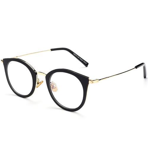 Женский анти -бледный свет выглядит далеко от старого цветочного зеркала, чтобы быть с двумя -интеллектуальными зум