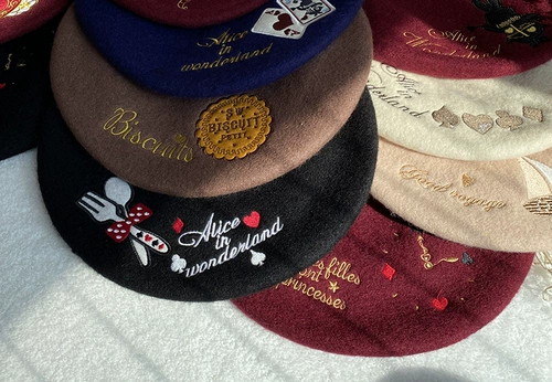 Демисезонный берет, милая шерстяная студенческая юбка в складку, с вышивкой, стиль Лолита