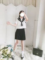 Футболка, галстук, мини-юбка, короткий рукав