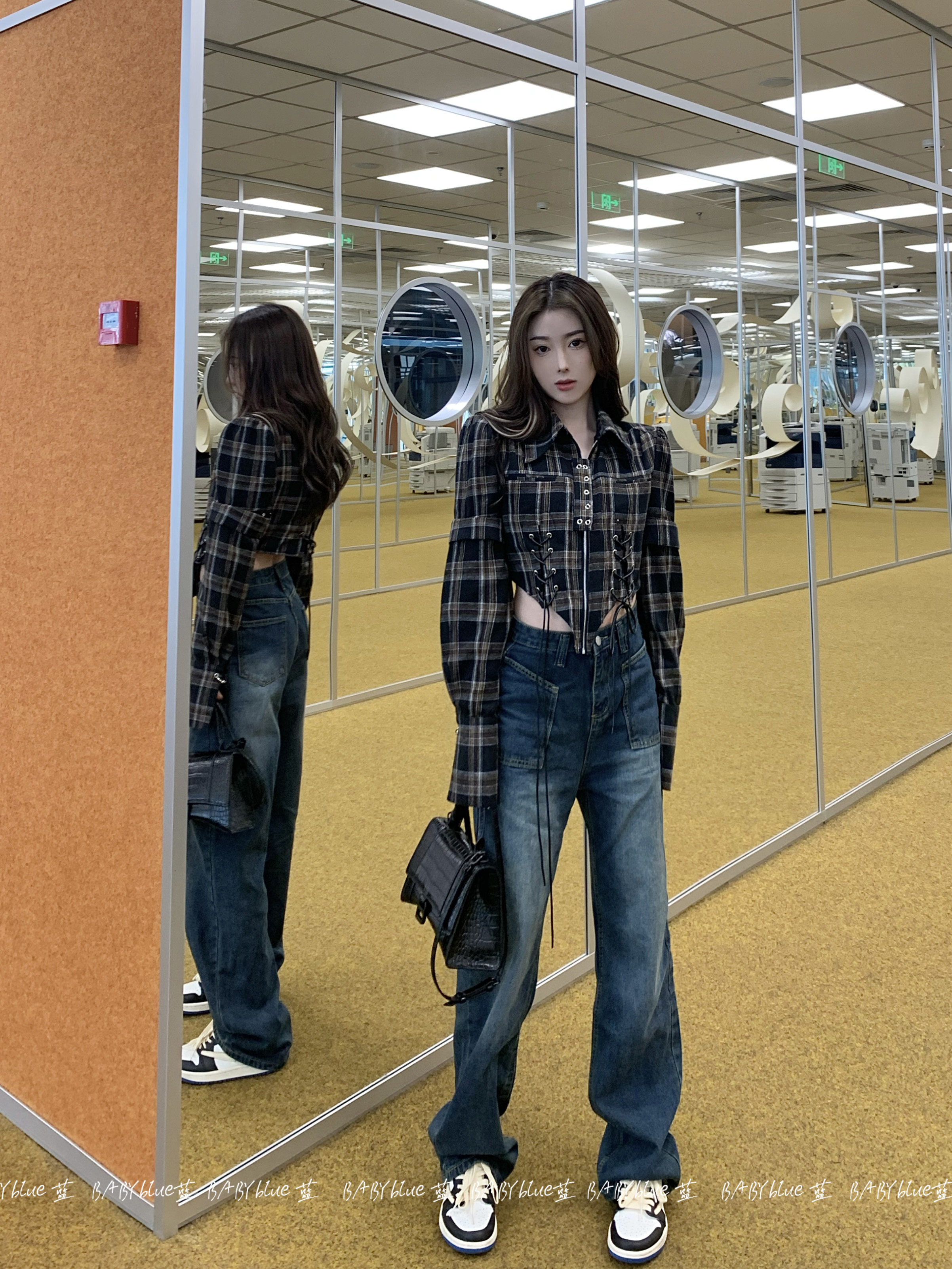 BABYblue (old and white) retro high waist women's loose two-color Hong Kong style straight leg slim mopping jeans