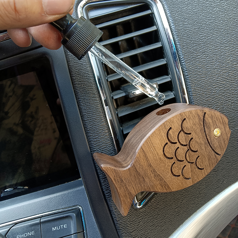 Original handmade black walnut wood small fish air outlet diffuser aroma wood volatilization fire-free aromatherapy car decoration gift - Taobao