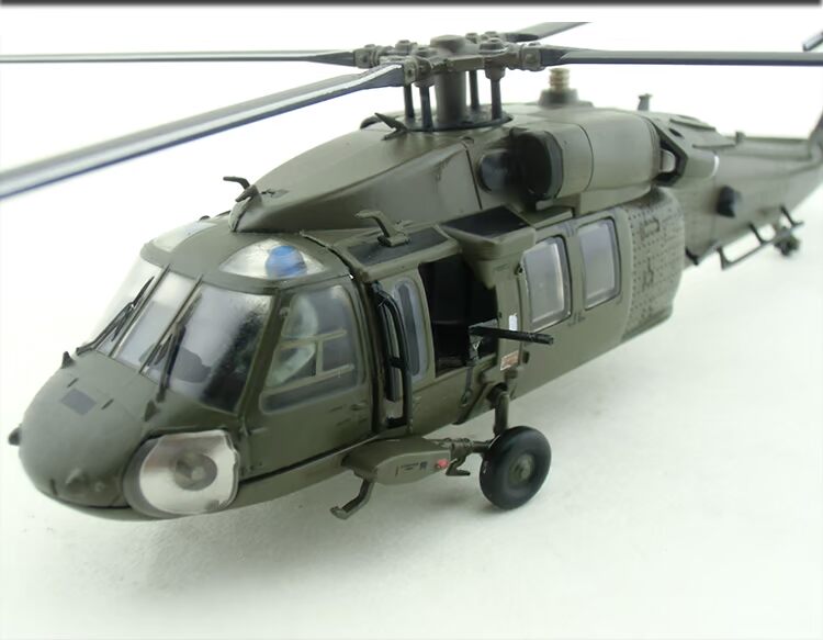 1:72 Hợp kim máy bay trực thăng vũ trang Black Hawk của Mỹ Mô hình đã hoàn thành mô hình xe khách