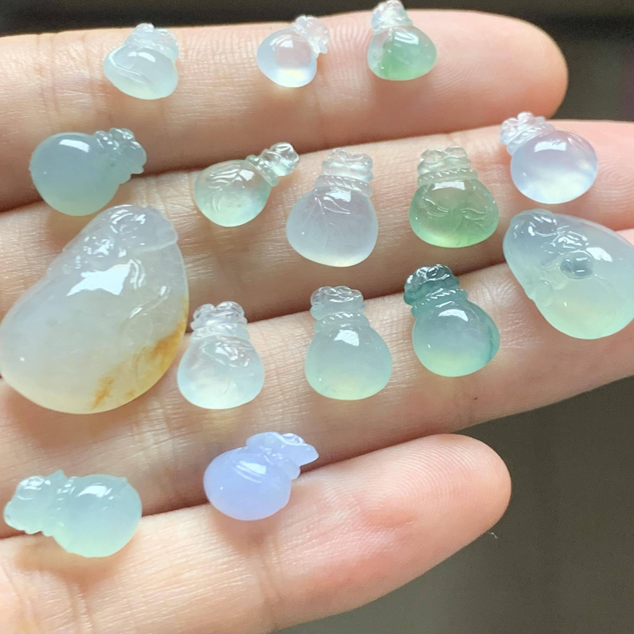 翡翠钱袋挂坠💎缅甸A货天然冰种玉💎招财进宝护身符🌟-翡翠裸石-淘宝好物网