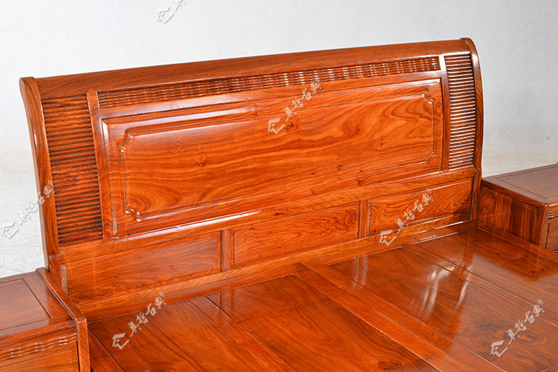 ���ܺ�ľ˫�˴�AC79