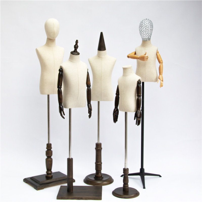 Children's model props retro children's whole body leading hand children's clothing bust model frame in children's clothing store window display