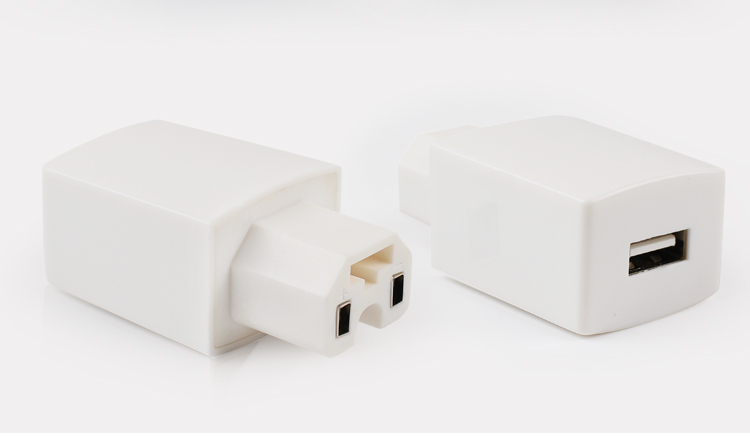 Electric mobile phone charger 36V-150V general motorcycle mobile phone navigate USB charger battery car