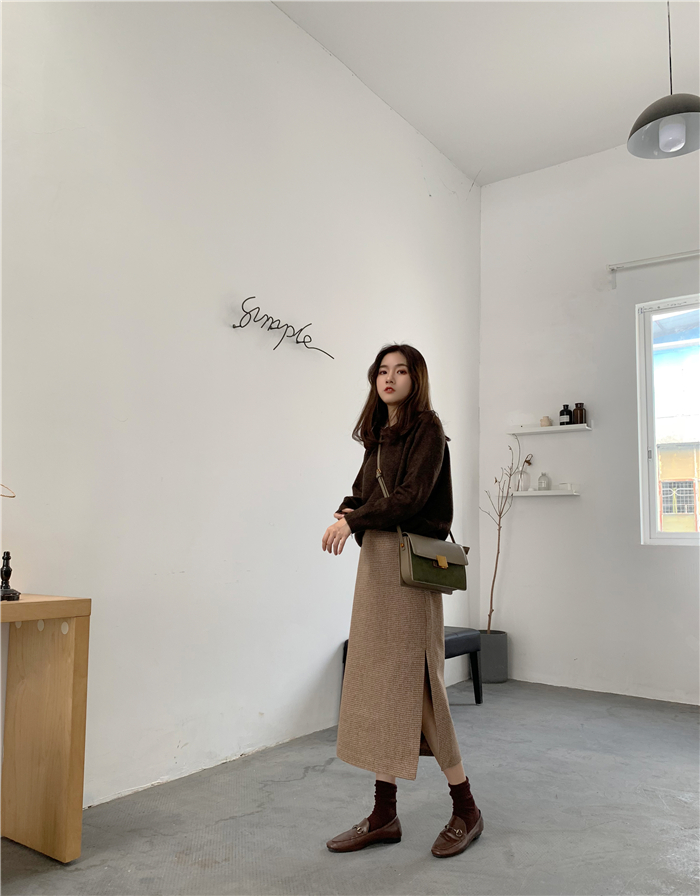 [Trái kg phải kg] eo cao kẻ sọc tốt len ​​Một từ váy váy len BH25 chân váy hoa cúc