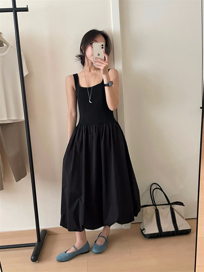 韩版气质修身遮肉显瘦背心裙2025夏季新款内搭百搭长款花苞连衣裙