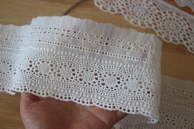2 Yards für Hochzeitskleid, bestickter Spitzenstoff, DIY-Kleiderdekorationen, Spitzenbesatz, Zubehör, gebrochenes Weiß – Detail 4