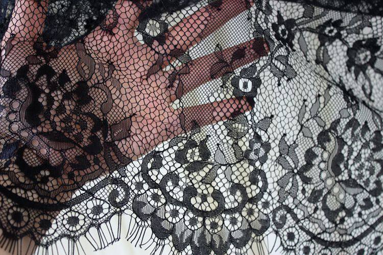 1,5m x 1,5m Baumwoll-Wimpernspitzenstoff mit französischer Seilstickerei DIY Nähen von Kleidern, Vorhängen und Tischdecken – Detail 11