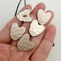 № 11 Туманное золото тонкое длинное вогнутое персиковое сердце