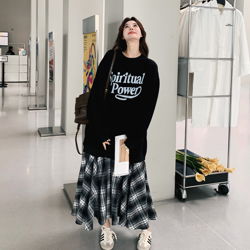 Very Stylish and Age-Reducing Plus-Size Dress for Women, Suitable for Spring and Autumn, for Chubby Women and Pregnant Women, Conceals the Belly, Makes You Look Slimmer, Plaid Patchwork Sweatshirt Dress