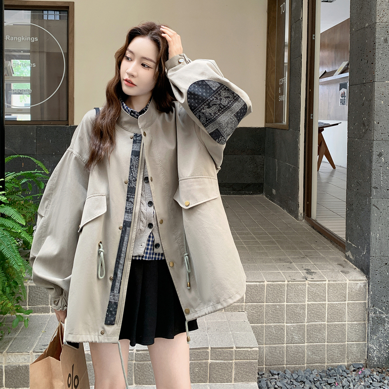 Designed Patchwork Plus-Size Workwear Trench Coat for Women, Spring and Autumn Korean Style, Loose Fit for Plus-Size Women and Pregnant Women, Slimming Short Casual Jacket