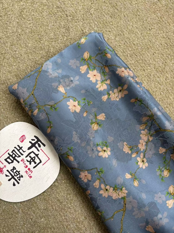 【Magnolia】110 Width 26 Momme Rayon Yarn Red Cloud Yarn 170/m (No Returns or Exchanges after Cutting)