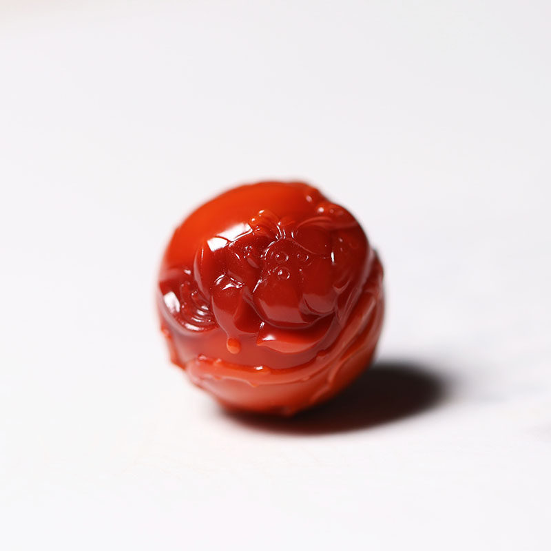 Liangshan Nanhong agate, lotus flower, round bead tile, western material, persimmon, red brocade, red sugong famous works, full of flesh and color with beads
