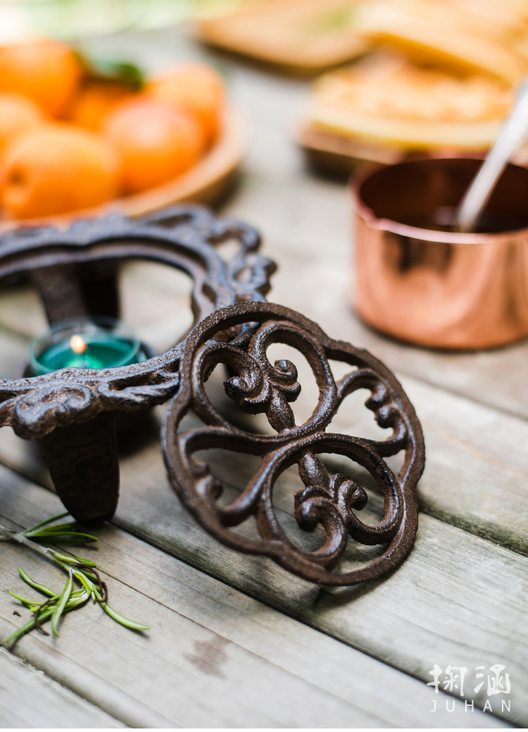 [掬 涵] Giá đỡ gang cách nhiệt Trang trí hoa văn cổ điển Trang trí sân vườn tạp hóa Vintage sân ngoài trời phụ kiện trang trí phòng thờ