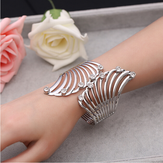 Châu Âu mới và Hoa Kỳ xu hướng thời trang cá tính bracelet bar hộp đêm DS ca sĩ DJ máy chủ hiệu suất đồ trang sức