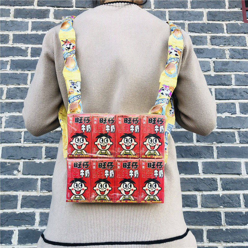 Fujia's children's day gift, the first bag of lollipops in autumn, connected together a string of lollipops