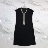 Phong cách châu Âu và Mỹ phụ nữ tùy chỉnh cổ điển đơn giản chuỗi tua rua đen cổ áo đầm không tay - váy đầm maxi đi biển