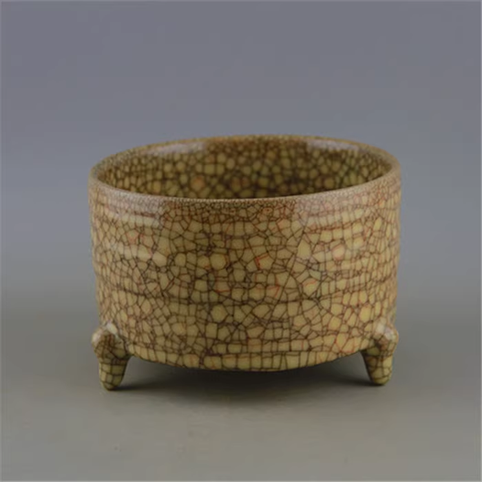 宋代哥窑金丝铁线三足弦纹香炉做旧仿宋代古瓷器古玩古董收藏摆件