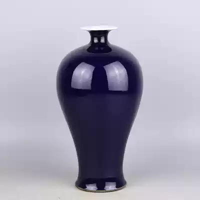 Daqing Qianlong annual sacrifice blue monochromatic glaze plum bottle made old hand antique porcelain antique collection ornaments