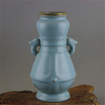 Song Dynasty Ru kiln sky blue glaze gold elephant ear bottle antique old porcelain antique antique bogus ornaments collection