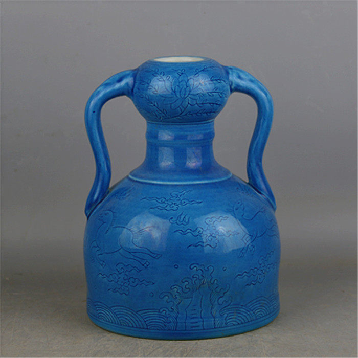 Daming Hongzhi blue glaze needle-carved seahorse pattern Ruyi Zun, old imitation official kiln ancient porcelain, handmade porcelain antique collection