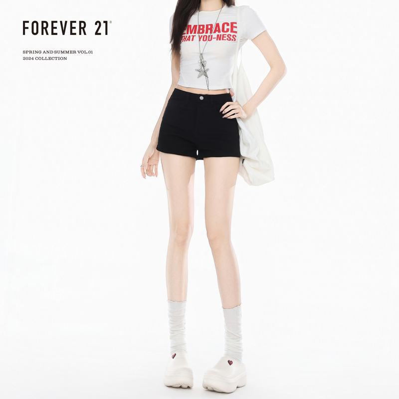 Forever 21 Stylish Black High-Waisted Denim Shorts for Petite Women, Slim Fit and Flattering Hot Pants