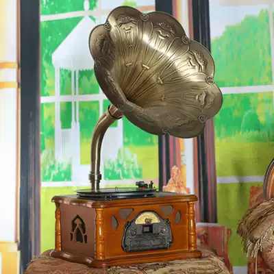 Old-fashioned phonograph phonograph antique LP vinyl record player large speaker phonograph CD machine Radio