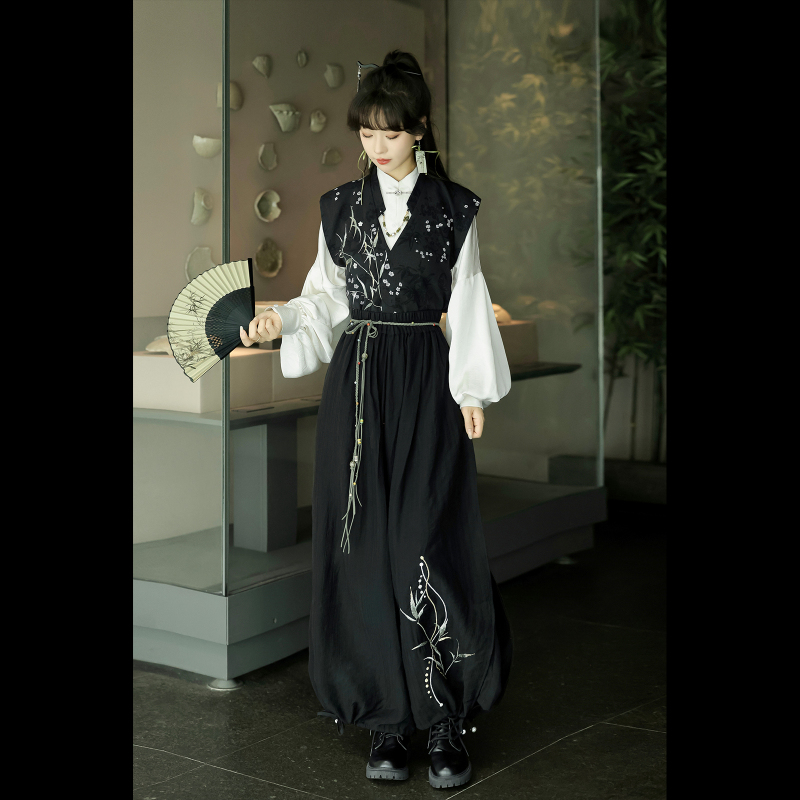 Original Hanfu for Women by Huashenji, New Spring Collection, Chinese Style with Han Elements, Daily Improved Song Pants and Tang-Style Blouse