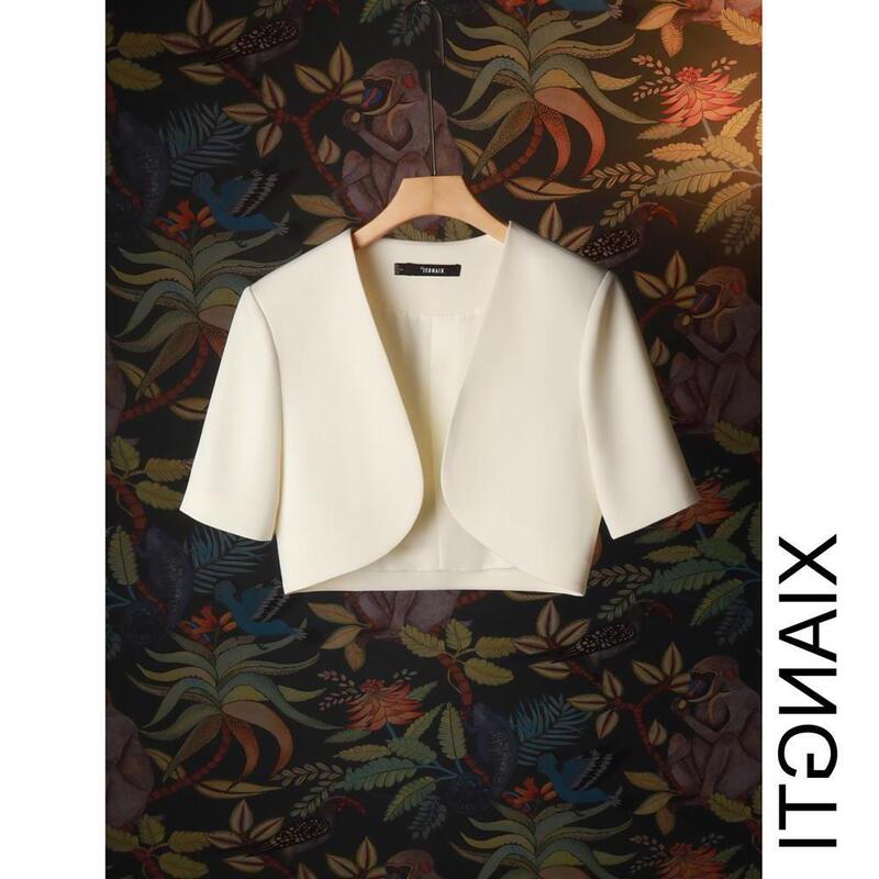 Blazer for Petite Women, Casual Short Style, Gentle Style, Korean Version, Short-Sleeved, Off-White, School Uniform, Small Shawl