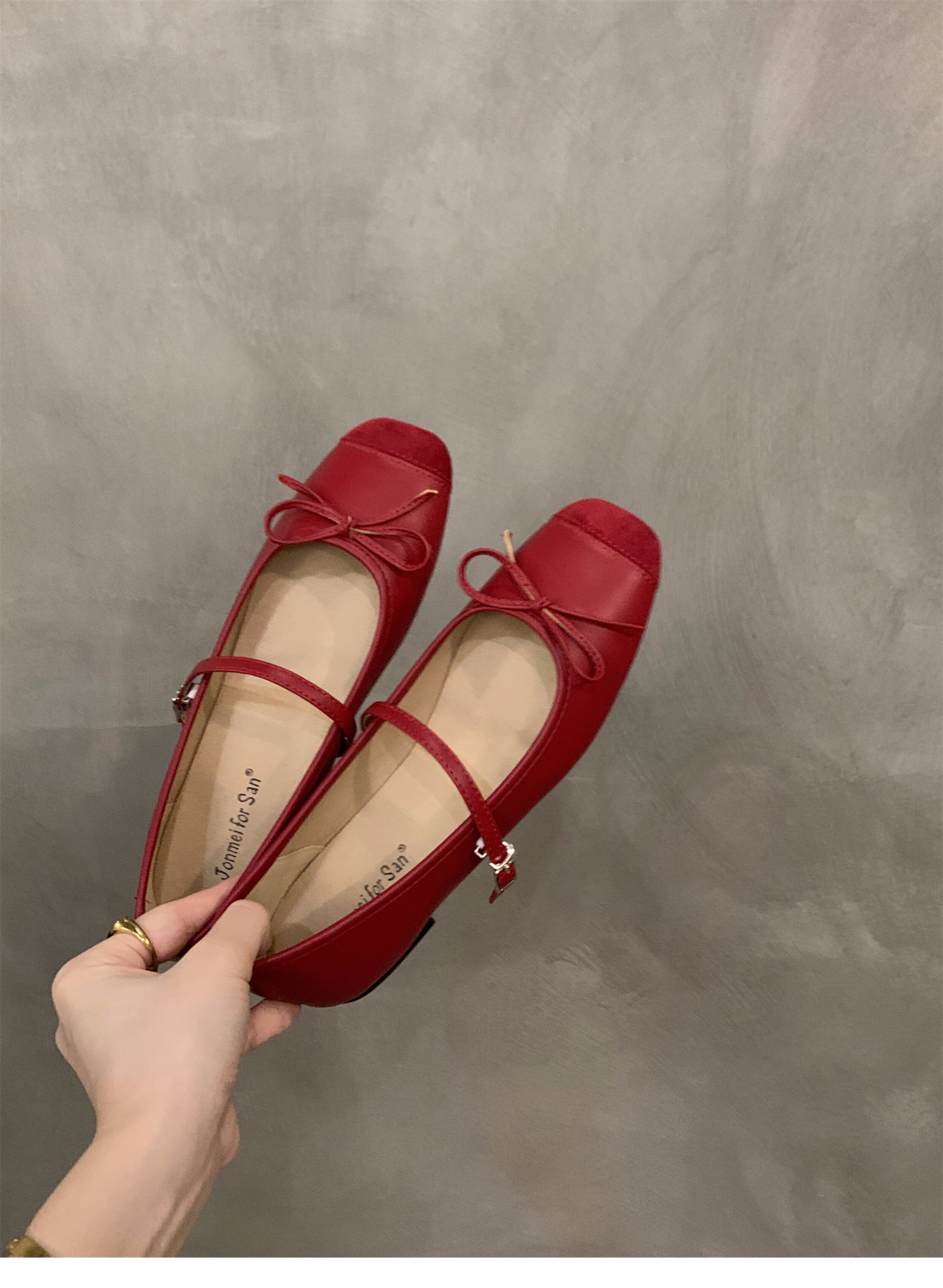 Туфли Мэри Джейн 法式平底小香风玛丽珍红色包鞋女鞋子2024年新款春秋季银色晚晚鞋