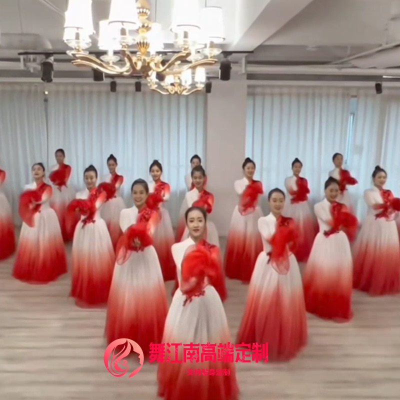 Gao Xianyu's Newly Compiled Modern Dance Performance Dress, Red Theme Dance Costume with a Large Skirt for the Opening Dance of Kissing the Motherland